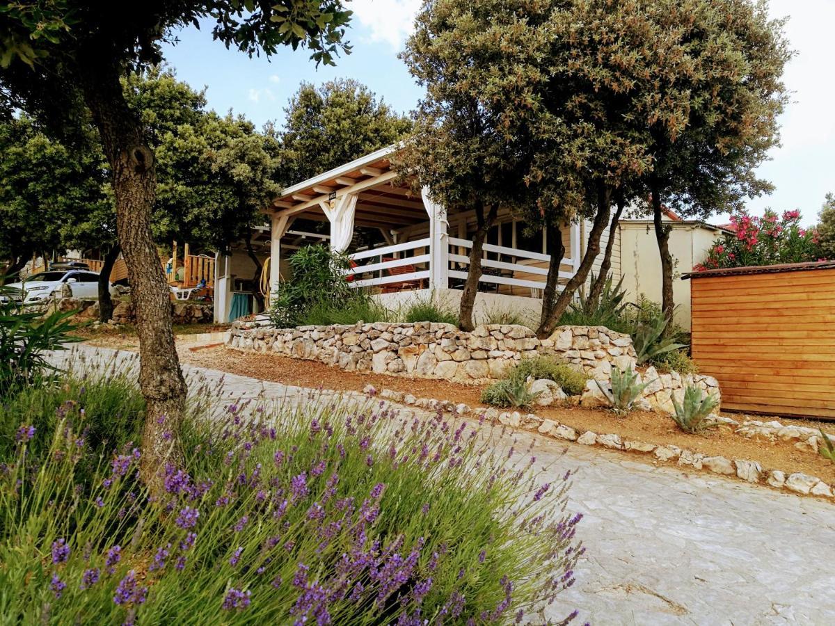 Mobile Homes Marita Campsite Simuni