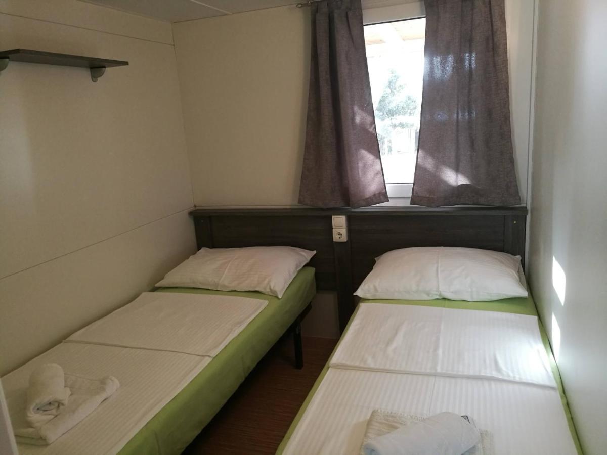 Campsite Mobile Homes Marita