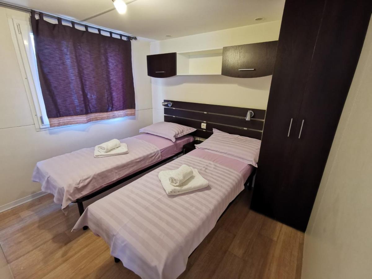 Mobile Homes Marita Campsite Simuni